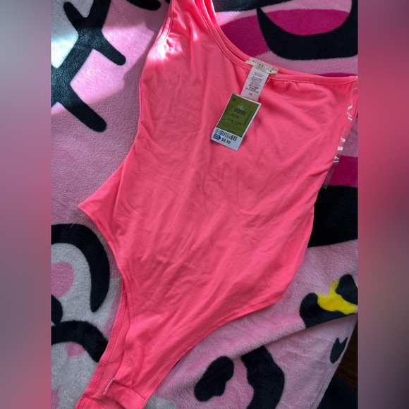 One shoulder bodysuit bnwt💖💕💖💕 - Picture 3 of 3